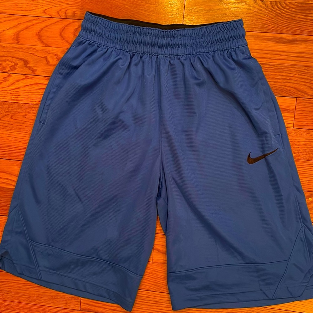 Nike Dri-Fit basketball shorts. Royal blue Sz Sm EUC